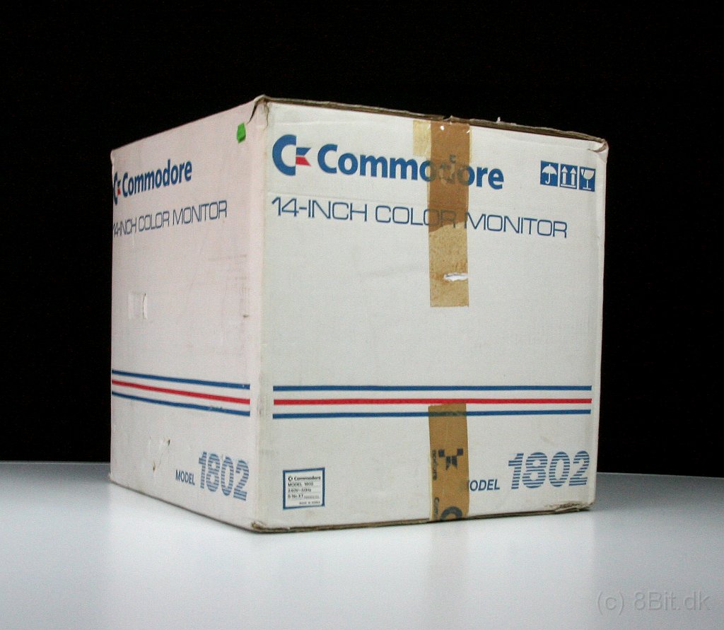 Commodore 1802 In Box 10.JPG